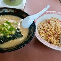 クーニャン ラーメン 赤のれんの画像