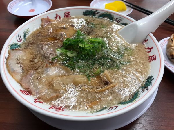 「特製醤油ラーメン¥650（一味唐辛子抜き）」@ラーメン魁力屋 鶴川店の写真