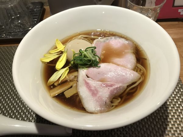 「旨み鶏だし味玉醤油」@生粋 花のれんの写真