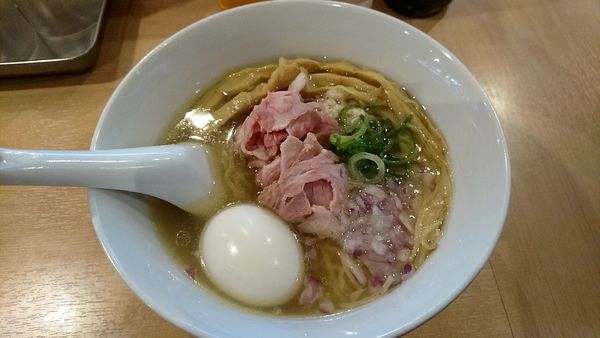 「特製ラーメン」@らぁ麺 鳳仙花の写真