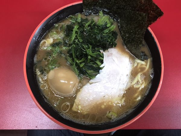 「ラーメン 味玉 青菜」@横濱家系ラーメン 勝鬨家の写真