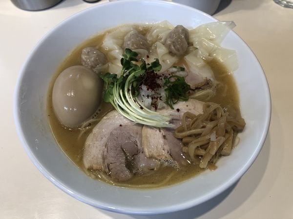 「特製よくばりぱいたん」@らぁ麺 ひなたの写真