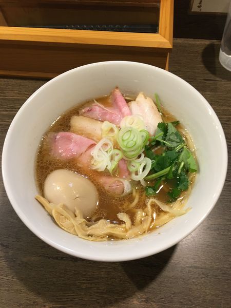 「特製醤油らーめん 980円」@らーめん楓の写真