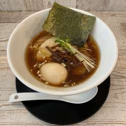 味玉らーめん 830円(ランチタイム730円)