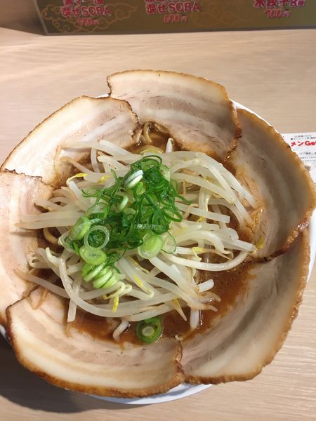 「鶏とん骨肉醤油チャーシューらーめん￥８７０円」@海から空へ…の写真