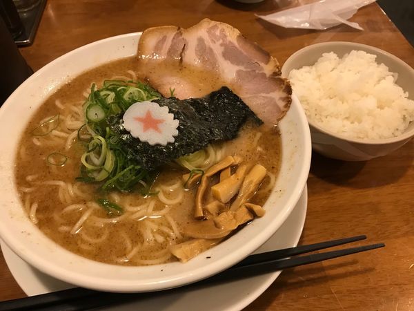「濃厚ラーメン+ライス」@麺匠うえ田の写真