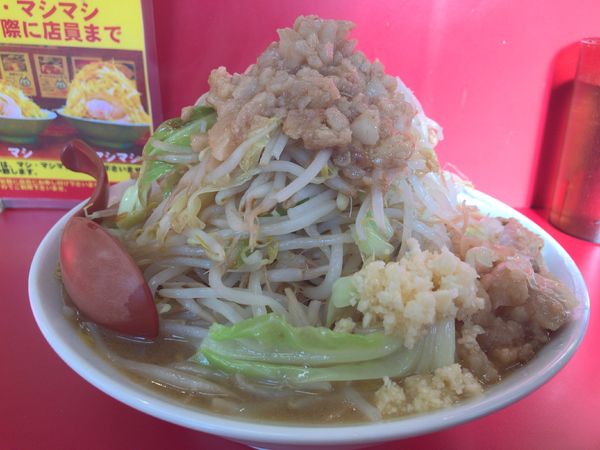 「中ラーメン」@立川マシマシ 足利総本店の写真
