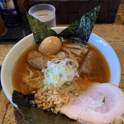 赤鬼　チャーシュー1枚　味玉