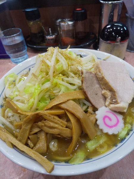 「野菜ラーメン870円(麺カタメ)」@所沢大勝軒の写真