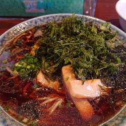 醤油ラーメン ７５０円