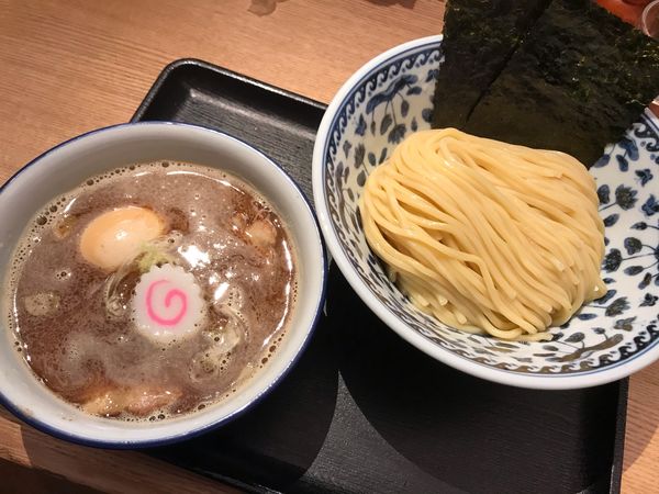 「濃厚煮干しつけそば＋味玉」@中華そば 勝本の写真