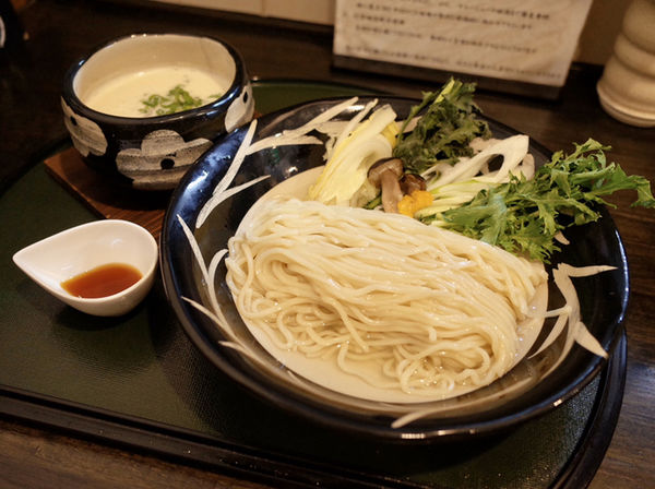 「湯豆腐つけ麺…1000円」@ORIBEの写真