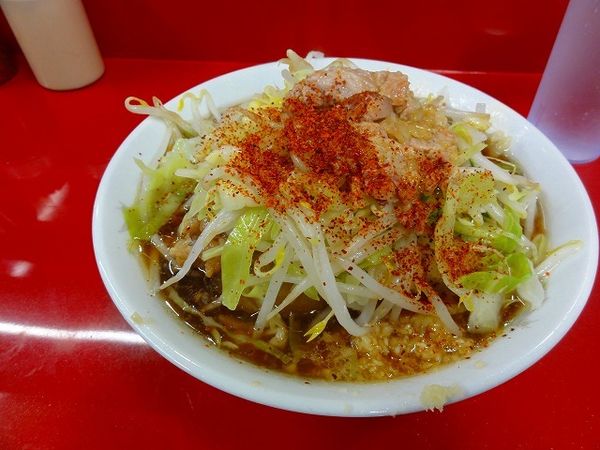 「ラーメン700円　ニンニク脂」@ラーメン二郎 越谷店の写真