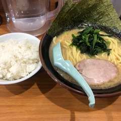 横浜家系ラーメン 中野家 中野富士見町店の画像