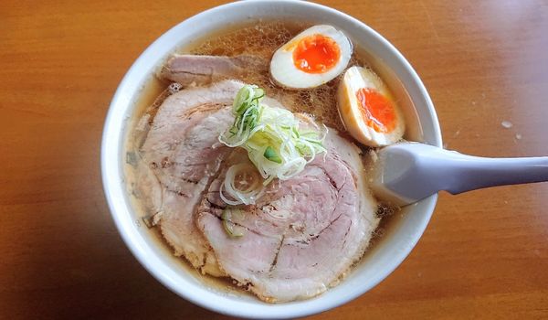 「チャーシュー麺 大盛 1040円  煮たまご 120円」@青竹手打ちラーメン 日向屋の写真