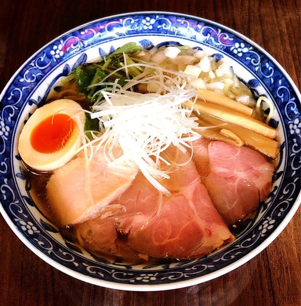 「【杯数限定】豚煮干しそば」@寿製麺よしかわ 保谷店の写真