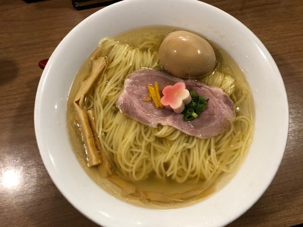 「鯛塩そば＋味玉子」@鯛塩そば 灯花 本店の写真