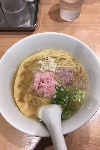 「ラーメン」@らぁ麺 鳳仙花の写真