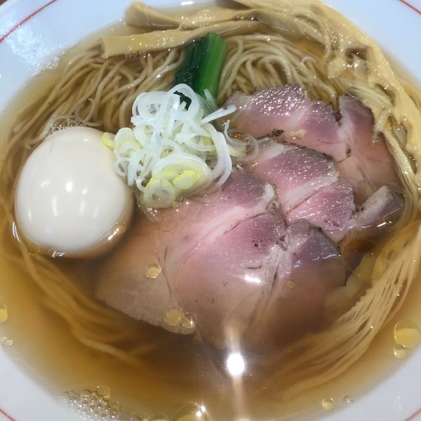 「白だし醤油ら〜麺ストレート麺＋味玉＋チャーシュー」@ら〜麺 安至の写真
