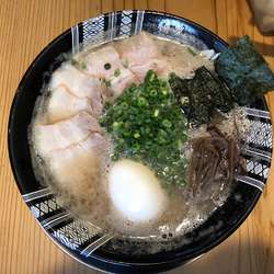 豚骨ラーメン