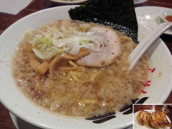 「こってり醤油６３０円＋餃子３２０円」@天元 町屋店の写真