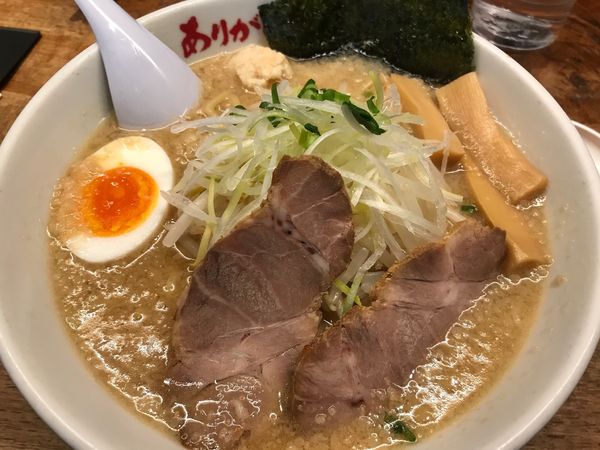 「元(はじめ) 850円　大盛無料　背脂普通」@野方ホープ 原宿店の写真