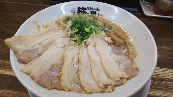 「濃ラーメン 750円」@豚の助の写真