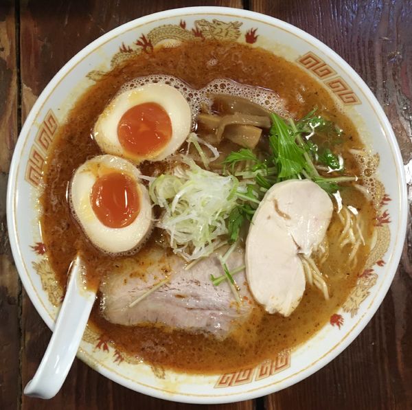 「辛い中華そば（塩）大盛＋味玉」@つけ麺 結心の写真