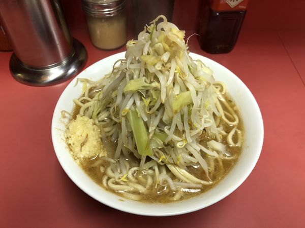 「小豚全マシ」@ラーメン二郎 ひばりヶ丘駅前店の写真