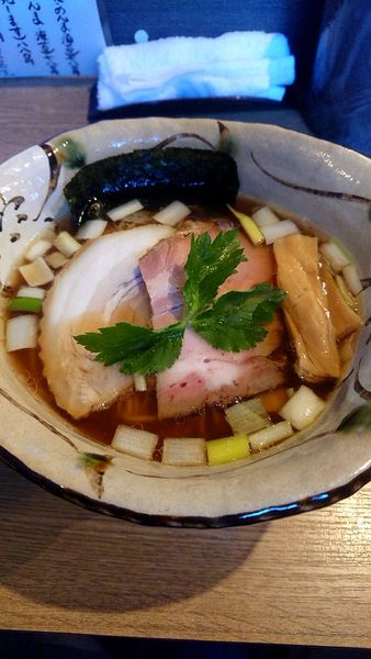 「生醤油ラーメン」@麺屋 椿丸の写真