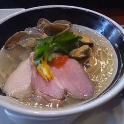 浅蜊とムール貝の汐そば