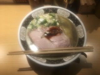 「煮干ラーメン¥870」@すごい煮干ラーメン凪 西新宿7丁目店の写真
