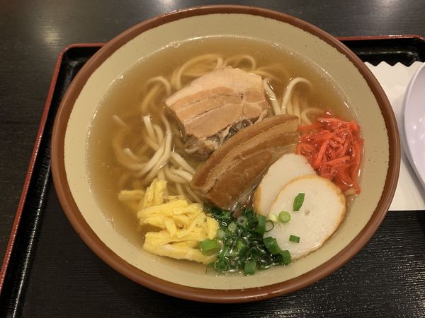 「沖縄そば 780円」@どんぶりの店 志貴の写真