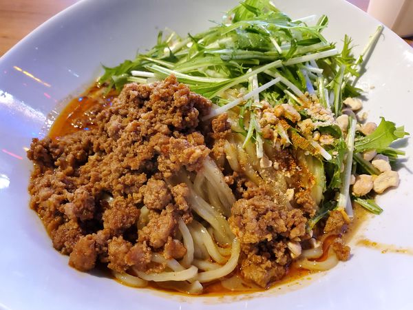 「汁なし担々麺」@中華居酒屋 ドラゴンの写真