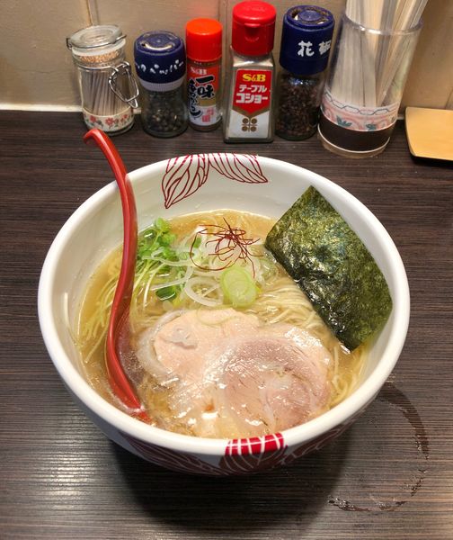 「期間限定・貝出汁と白醤油らーめん¥880」@麺処 あす花の写真