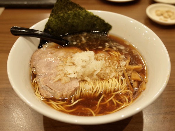 「八王子ラーメン…680円」@東京八王子ラーメン 麺や 玄八の写真