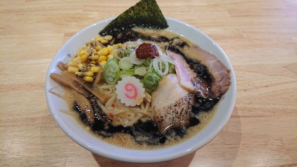 「白味噌ブラック 950円」@中華そば 貴将の写真