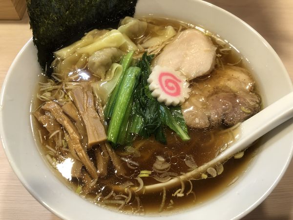 「ワンタン中華ソバ（950円）」@中華ソバ ちゃるめの写真