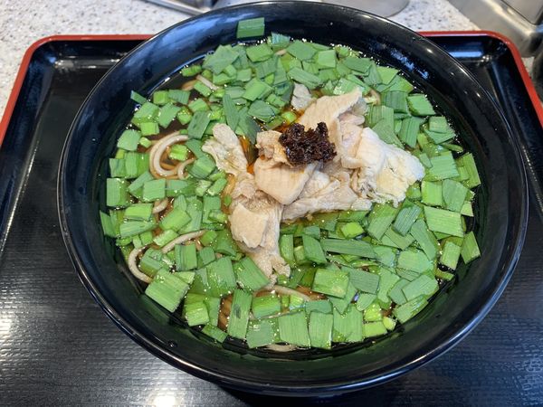 「ニラ肉スタミナラー油そば 570円」@名代 富士そば 国分寺店の写真