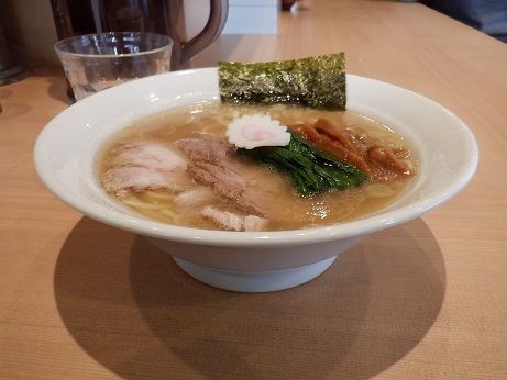 「塩ラーメン」@長岡食堂 町田店の写真