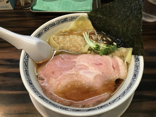 「ワンタン麺」@稲荷屋の写真