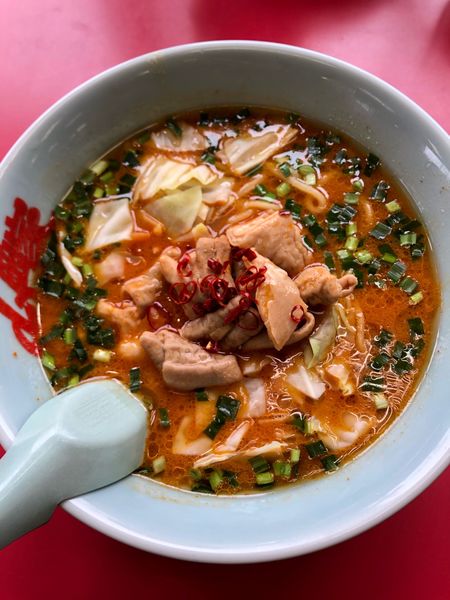 「もつ味噌ラーメン　910円」@ラーメン山岡家 音羽蒲郡店の写真