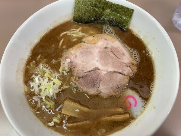 「中華そば800円（麺少なめ）」@庵悟の写真