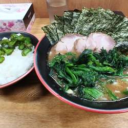 海苔・ほうれん草ラーメン＋ライス