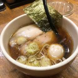 あっさり醤油（味玉）800円