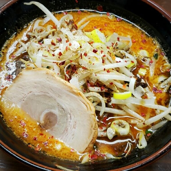 「麻辣味噌ラーメン ８５０円」@横浜家系ラーメン 藤家の写真