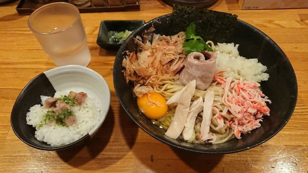 「【限定】ズワイ蟹と鯵のまぜそば～おい飯付～（中） 1150円」@麺屋 ひな多の写真