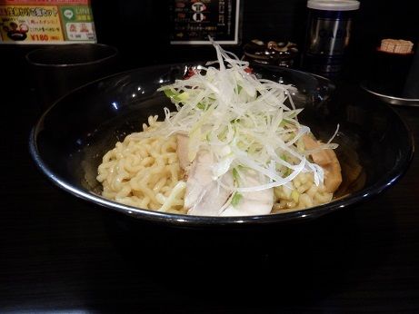 「しょうゆ　油そば　並　１玉　１５０ｇ」@油そば専門店 春日亭 渋谷センター街店の写真