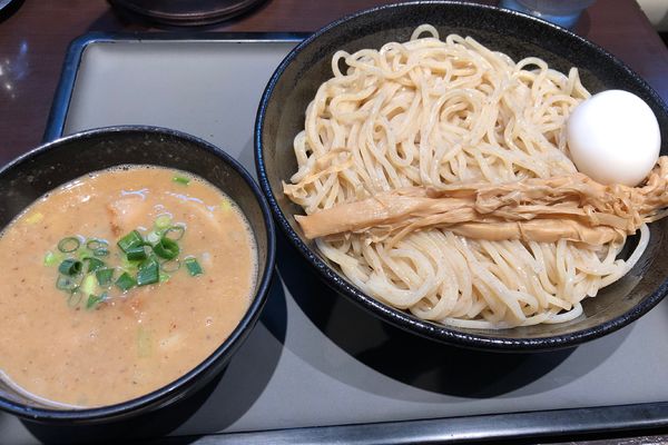 「濃厚つけ麺880円+中盛110円+味玉100円」@中華そば 輝羅の写真