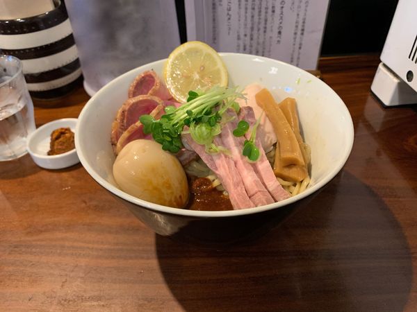 「GOTTSU燻製油そば」@RAMEN GOTTSUの写真